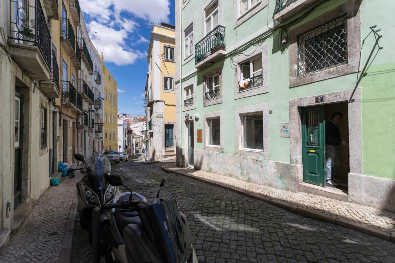 Charming Apartment Travessa Do Alcaide Lisboa Екстериор снимка
