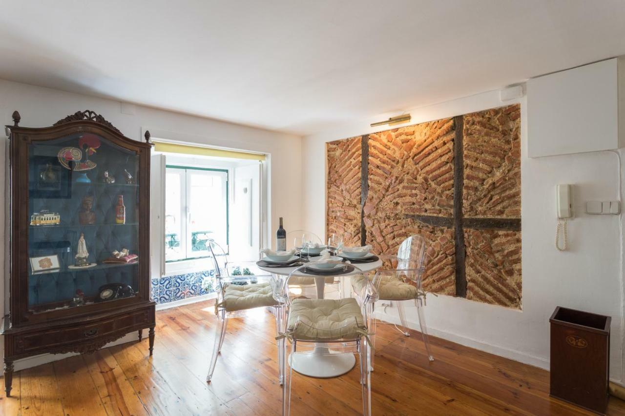 Charming Apartment Travessa Do Alcaide Lisboa Екстериор снимка