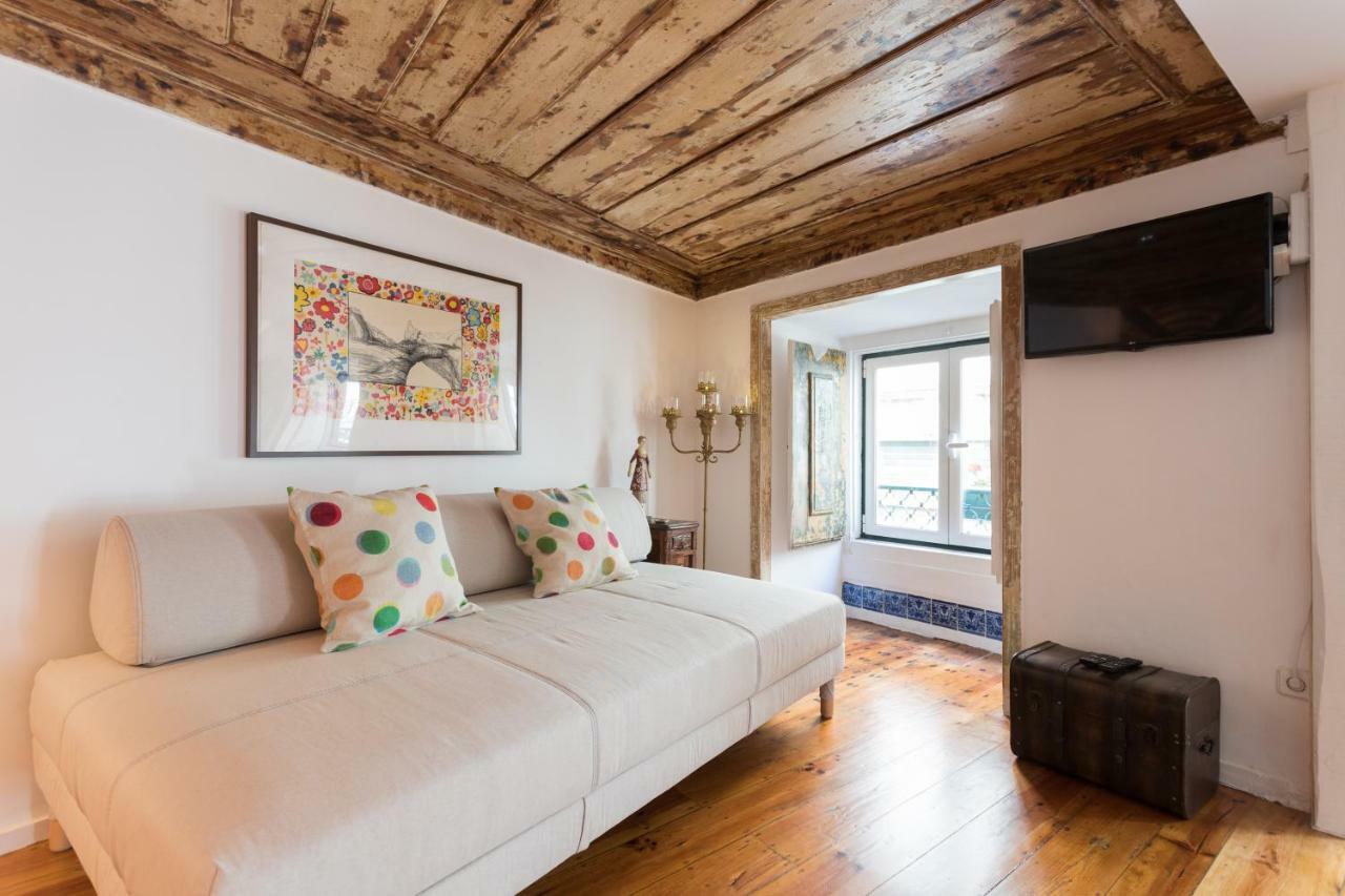 Charming Apartment Travessa Do Alcaide Lisboa Екстериор снимка